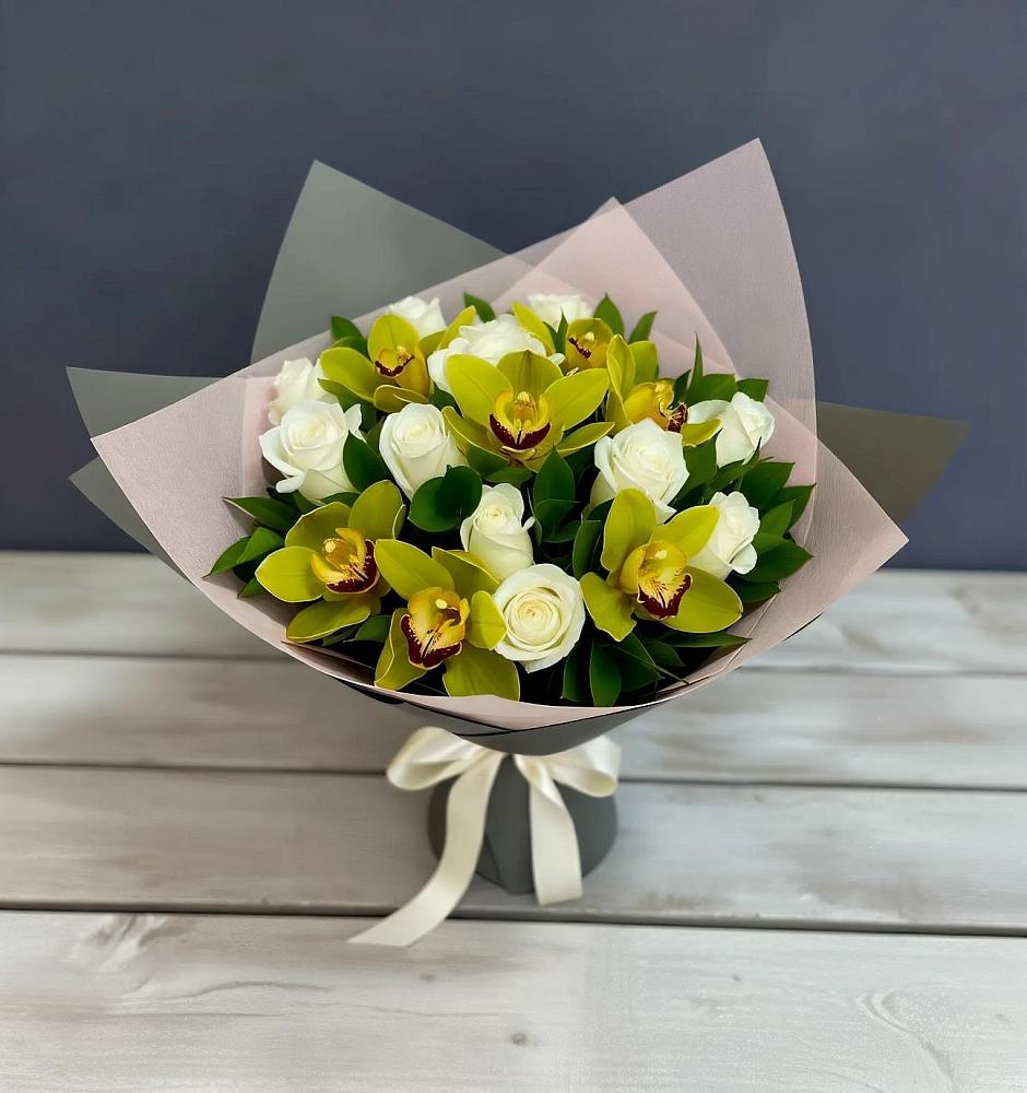 Букет цветов из: Орхидеи и Розы в Усть-Кишерть