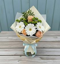 Букет цветов из:  Герберы, Розы и Хризантемы в Усть-Кишерть