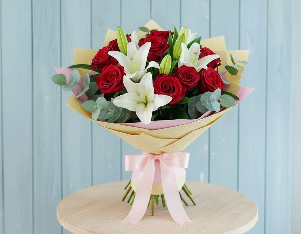 Букет цветов из: Лилии и Розы в Усть-Кишерть